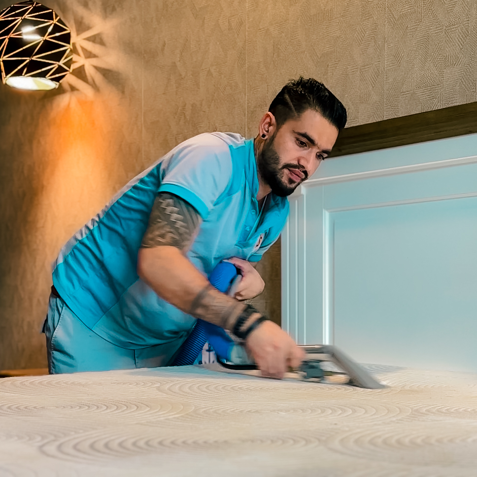 Professional mattress cleaning service in Dubai